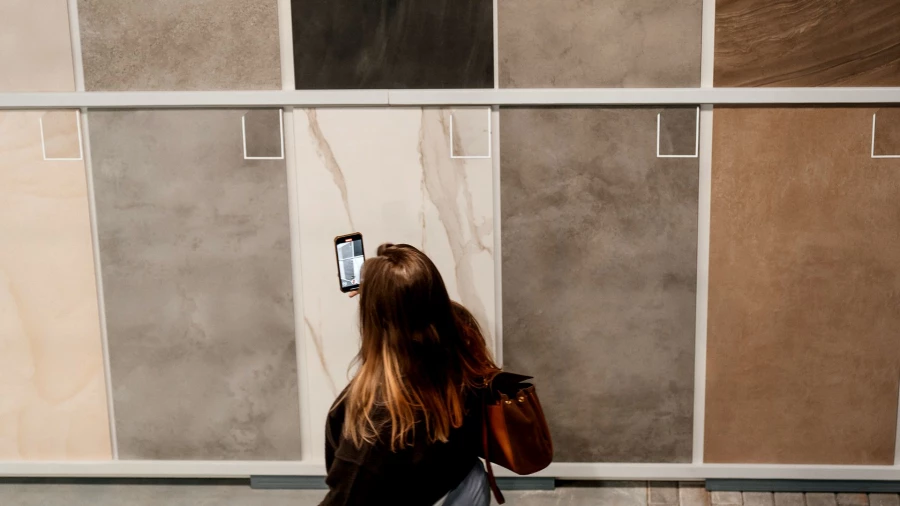 Керамогранит в аутлете магазина «Стройклассика».*