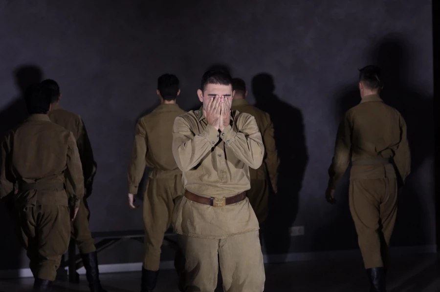 &quot;Песни солдат&quot; в Музыкальном театре. 