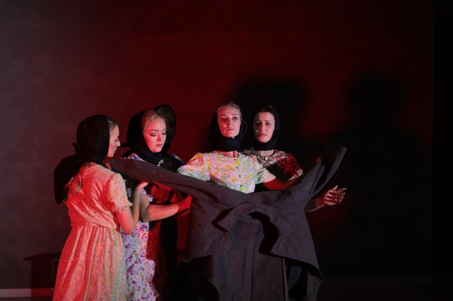 &quot;Песни солдат&quot; в Музыкальном театре. 