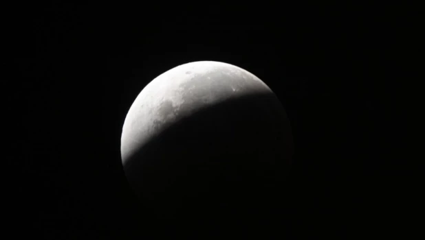 Лунное затмение с МКС