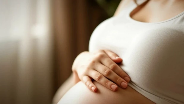 Женщина. Девушка. Беременность. Беременная девушка.