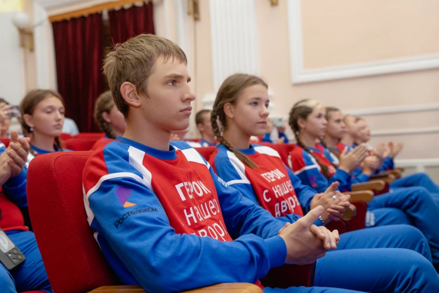 Всероссийский патриотический проект «Поезд героев».