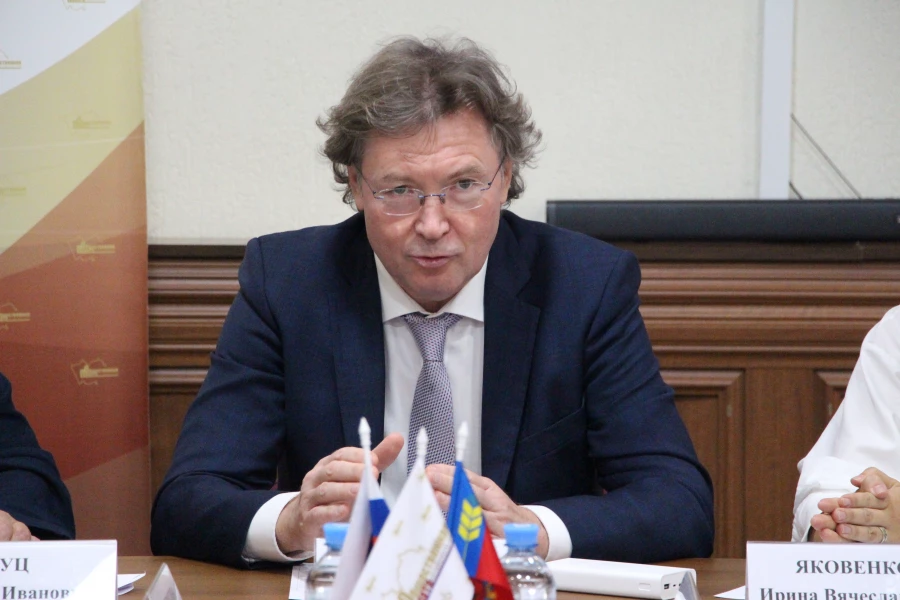 Сергей Рыбальченко, председатель комиссии ОП РФ по демографии, защите семьи, детей и традиционных семейных ценностей. 