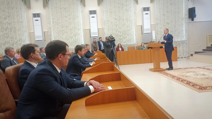 Более полусотни управленцев Алтайского края получили дипломы президентской программы. 2025 год.