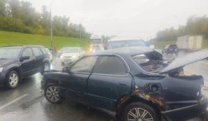 В массовом ДТП на Бугринском мосту в Новосибирске погиб мужчина.