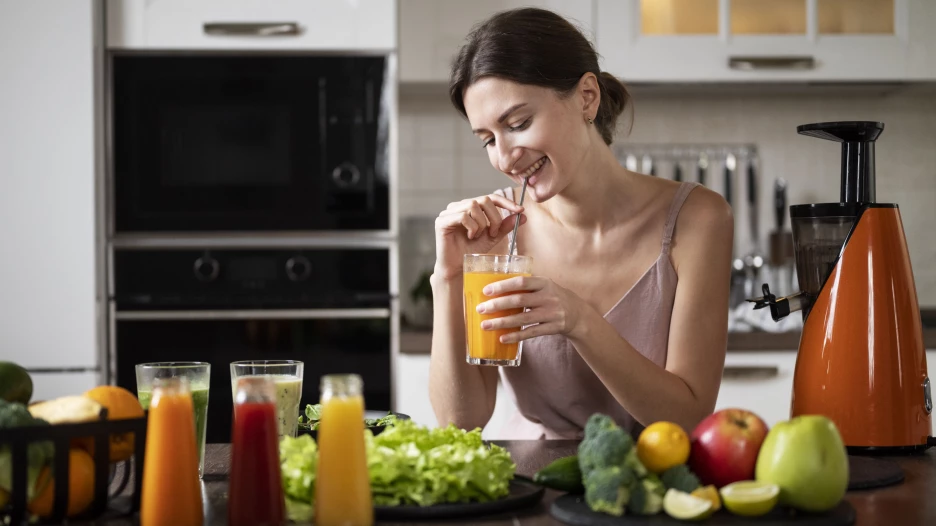 Свежевыжатые соки.