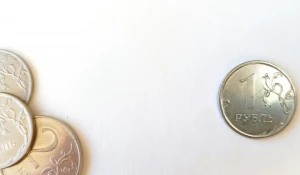 Рубль. Курс рубля. Монеты. Деньги. Наличные деньги.