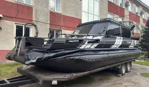 Купили аэролодку для жителей Алтая.