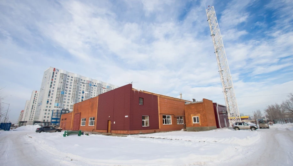 При модернизации на КНС-21 смонтировали дополнительную систему очистки вентиляционных выбросов и 36-метровый воздуховод для лучшего рассеивания запахов.