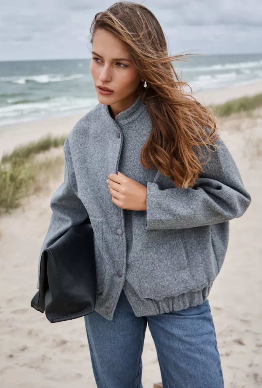 Шерстяная куртка.