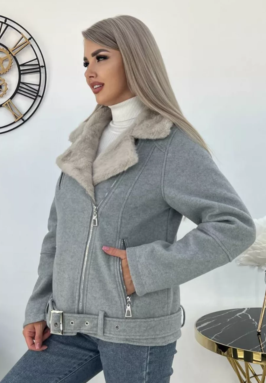 Шерстяная куртка.