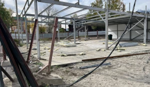 Магазин на ул. Короленко, 110 разбирают.