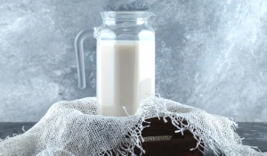 Кувшин с молоком.