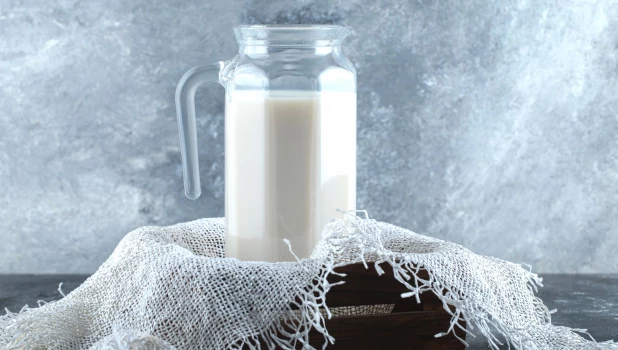 Кувшин с молоком.