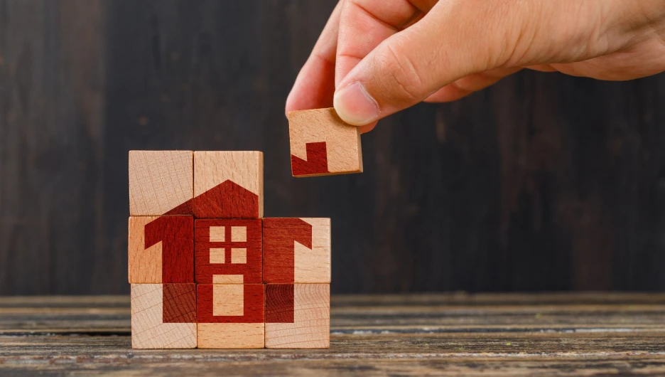 Изображение домика на кубиках.