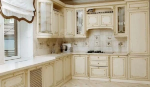 В Барнауле продают коттедж за 30 млн рублей.