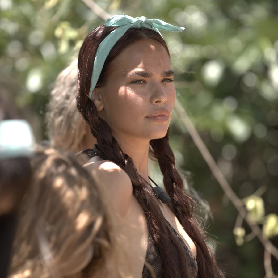 Ася Резник.