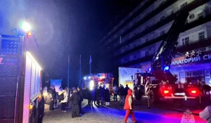 В Белокурихе случился пожар в одном из санаториев.