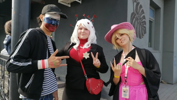 В Барнауле проходит вечеринка косплееров.