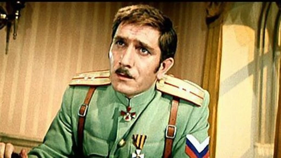 Армен Джигарханян.