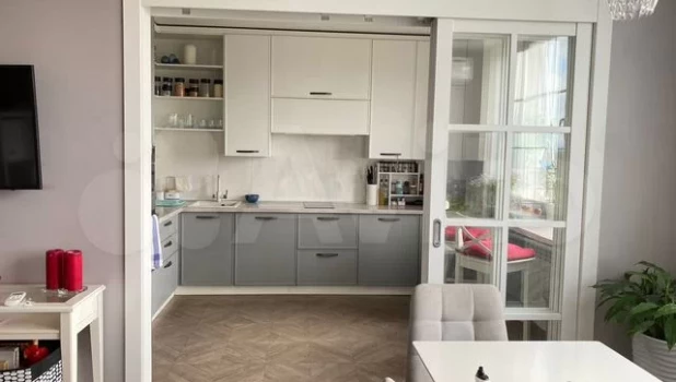 В Барнауле продают квартиру за 16,4 млн рублей.