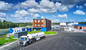 Доставка топлива до АЗС.