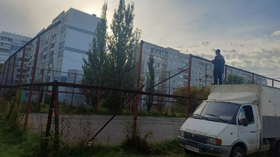 Ул. Малахова, 162.