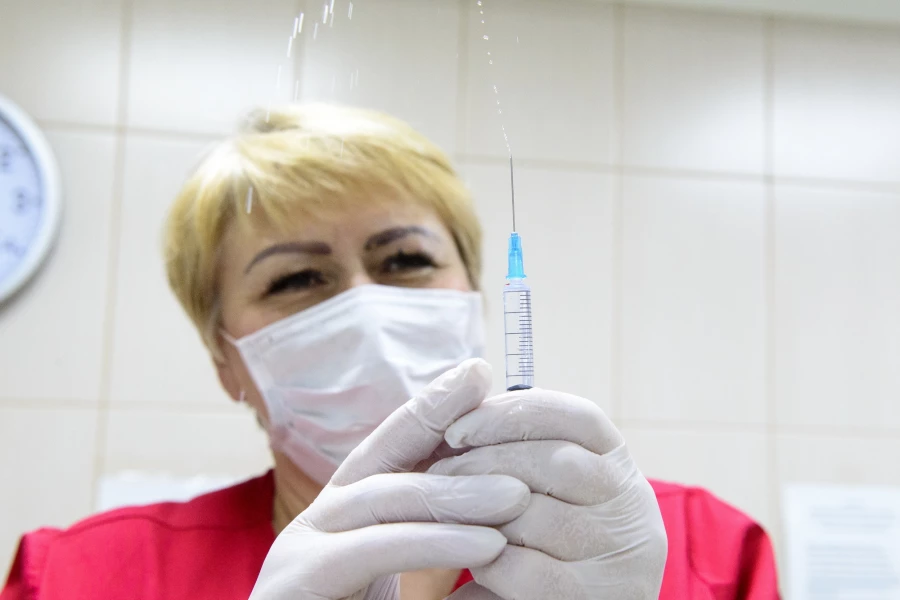 Больница, врачи, лечение, анализы. 