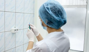 Больница, врачи, лечение, анализы. 