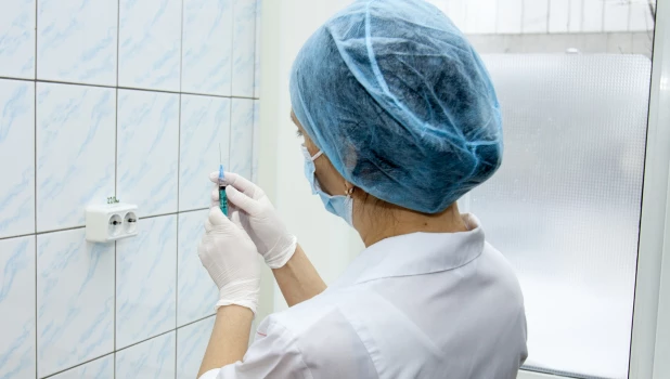 Больница, врачи, лечение, анализы. 