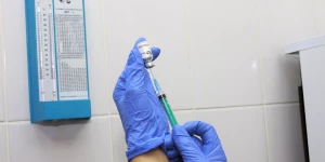 Больница, врачи, лечение, анализы, шприц. 