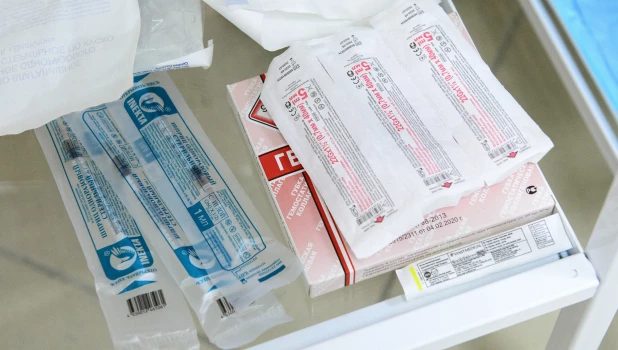 Больница, врачи, лечение, анализы. 