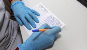 Больница, врачи, лечение, анализы.