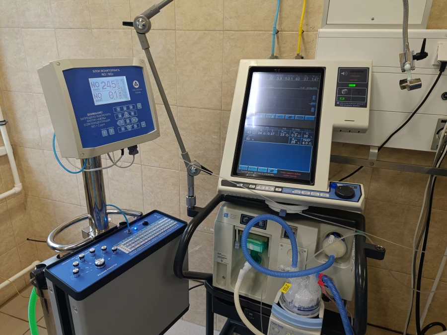 Аппарат для ингаляции оксидом азота. Отделение реанимации и интенсивной терапии новорожденных №2 в Центре охраны материнства и детства