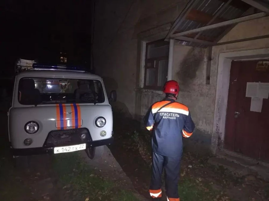 Аварийный дом на Ярных, 40