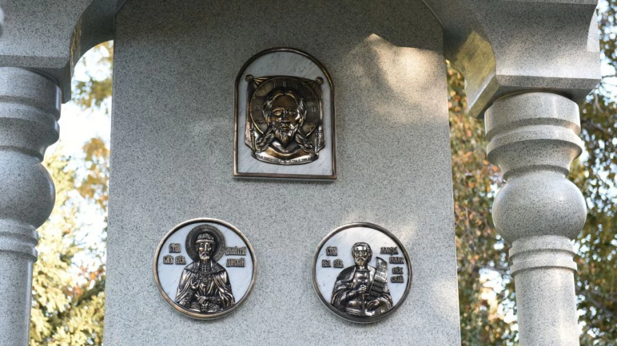 Часовню, посвященную Вечной славе защитников Отечества, открыли в центре Барнаула .