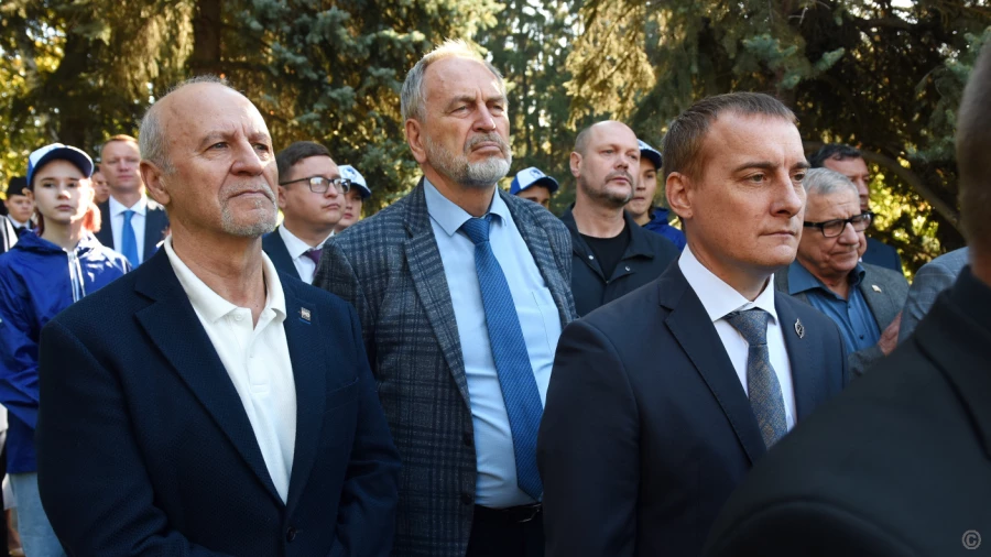 Часовню, посвященную Вечной славе защитников Отечества, открыли в центре Барнаула .