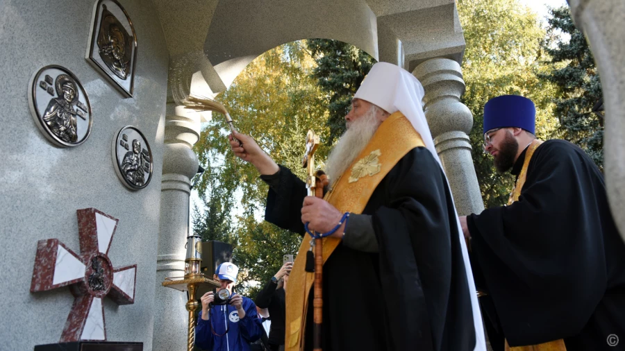 Часовню, посвященную Вечной славе защитников Отечества, открыли в центре Барнаула .