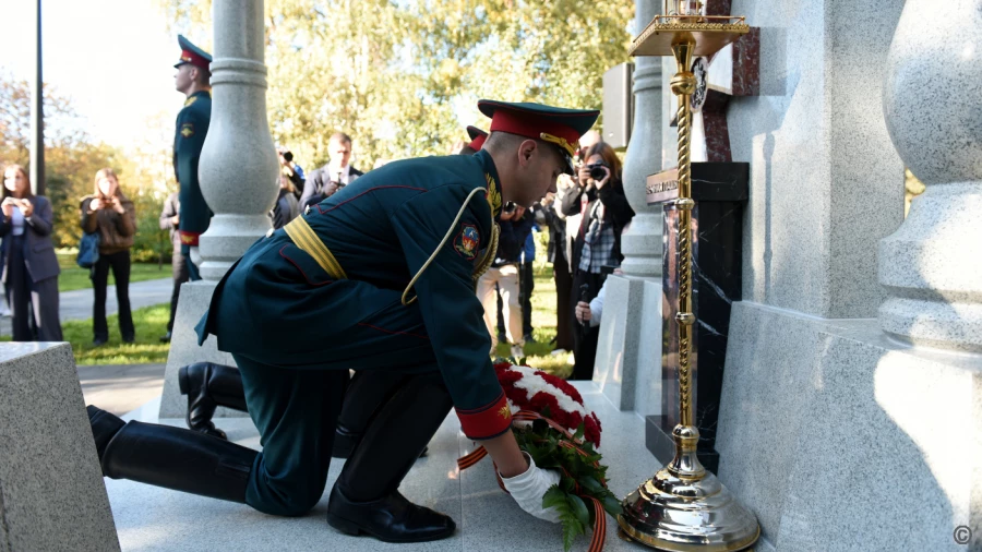 Часовню, посвященную Вечной славе защитников Отечества, открыли в центре Барнаула .