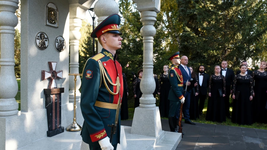 Часовню, посвященную Вечной славе защитников Отечества, открыли в центре Барнаула .