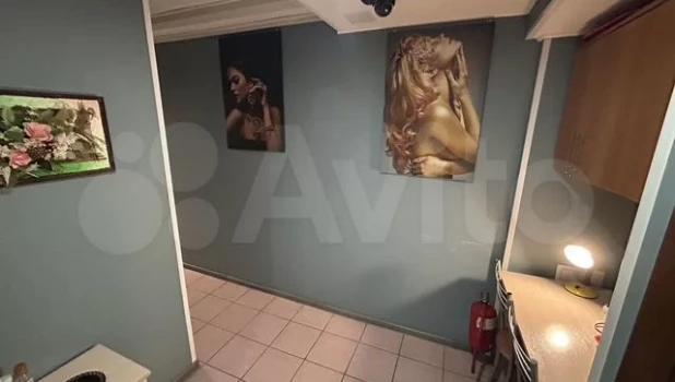 Продают гостиницу на ул. Матросова, 9 в Барнауле.