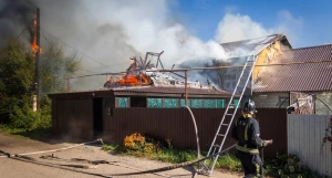 Пожар на ул. Севастопольской.