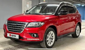 Haval H2 красного цвета 