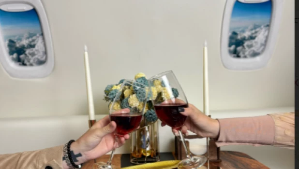 Компания «Рандеву».