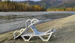 Катунь без осенней бирюзы.