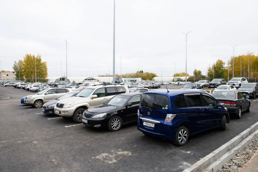 Работы в аэропорту Барнаула. Парковка. Стройка