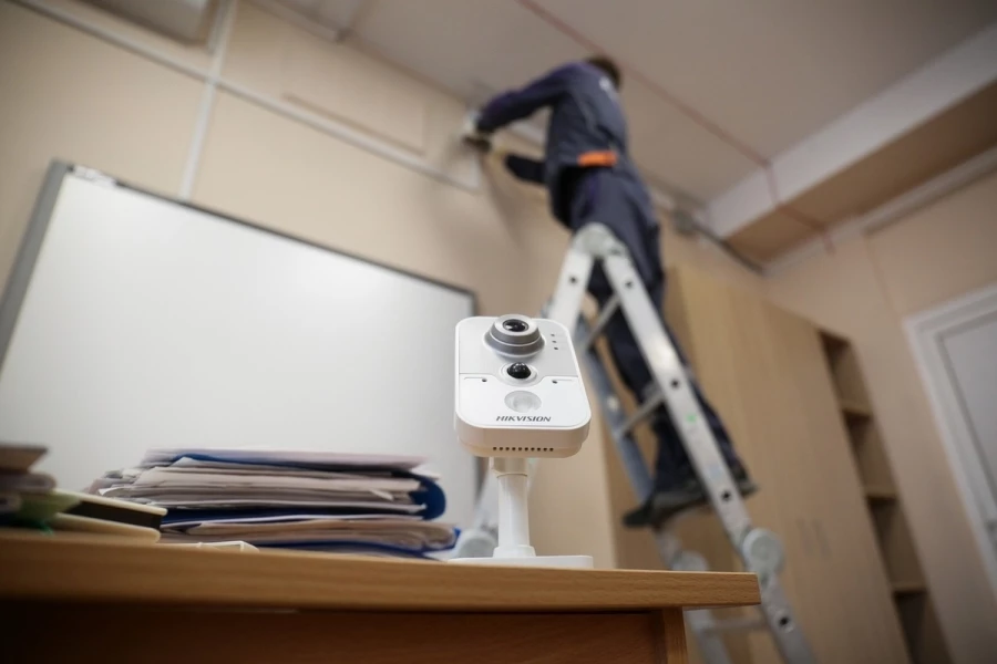 «Ростелеком» приступил к установке Wi-Fi и видеонаблюдения в техникумах Алтайского края.