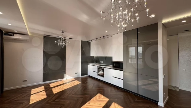 Королевская квартира с величиной в целый дворец