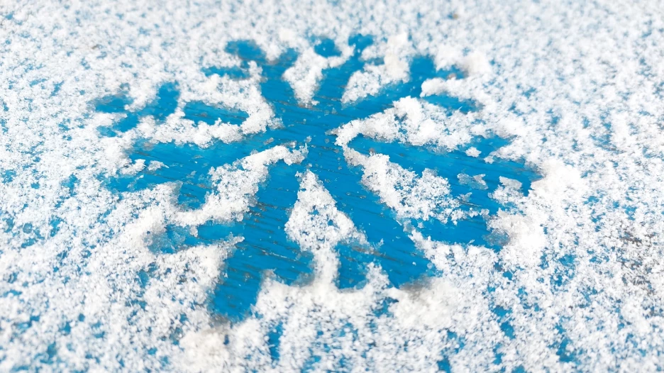 Снег в Барнауле.