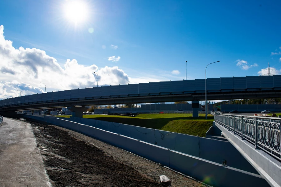 Развязка на Змеиногорском тракте в октябре 2025. 